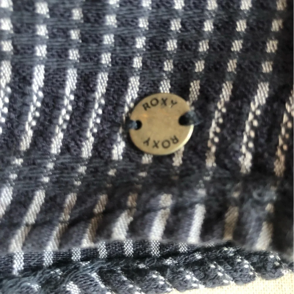 Roxy Navy and White Striped Top Large - Picture 8 of 10